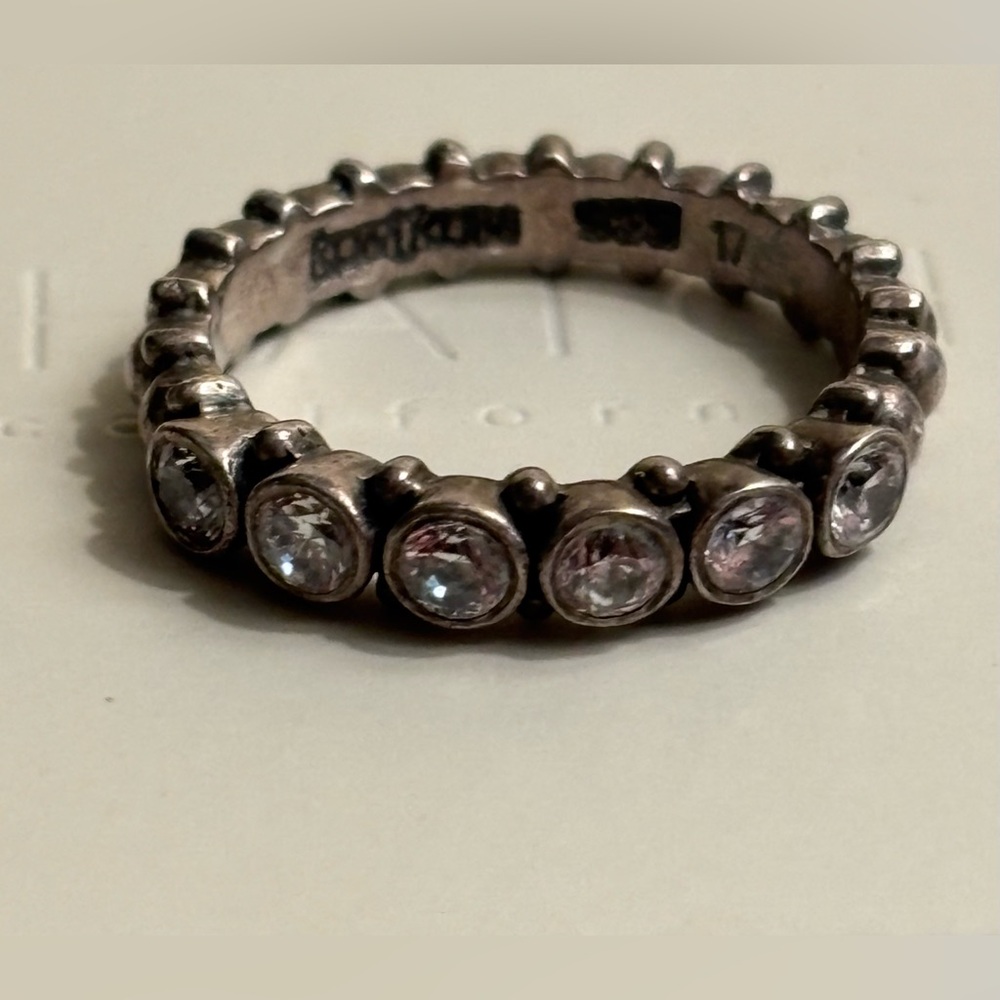 KumKum 6CZ Cubic Zirconia 925 Sterling Silver Band Size 8